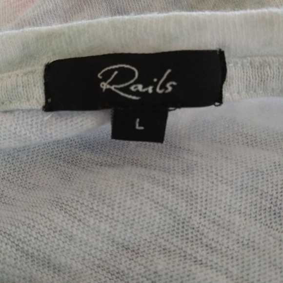 RAILS CARA COTTON TEE RAINBOW TIE DYE - Picture 9 of 10